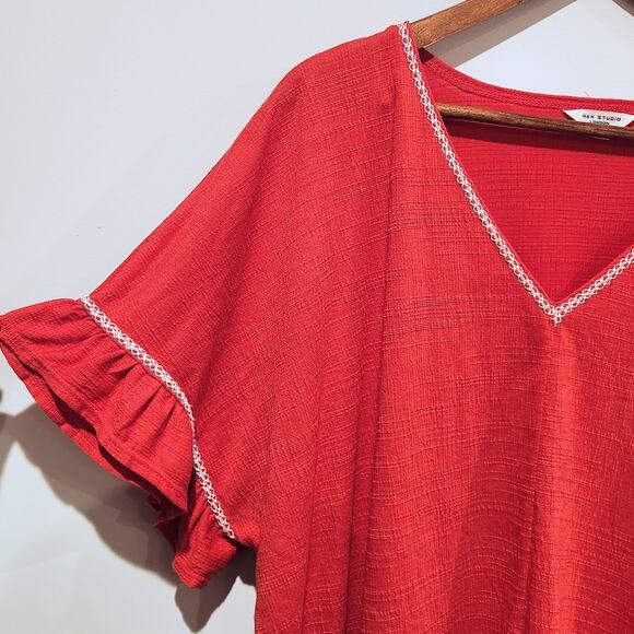 Max Studio Womens Red White Embroidered London Flutter Sleeve Blouse Size 2X - Picture 3 of 11